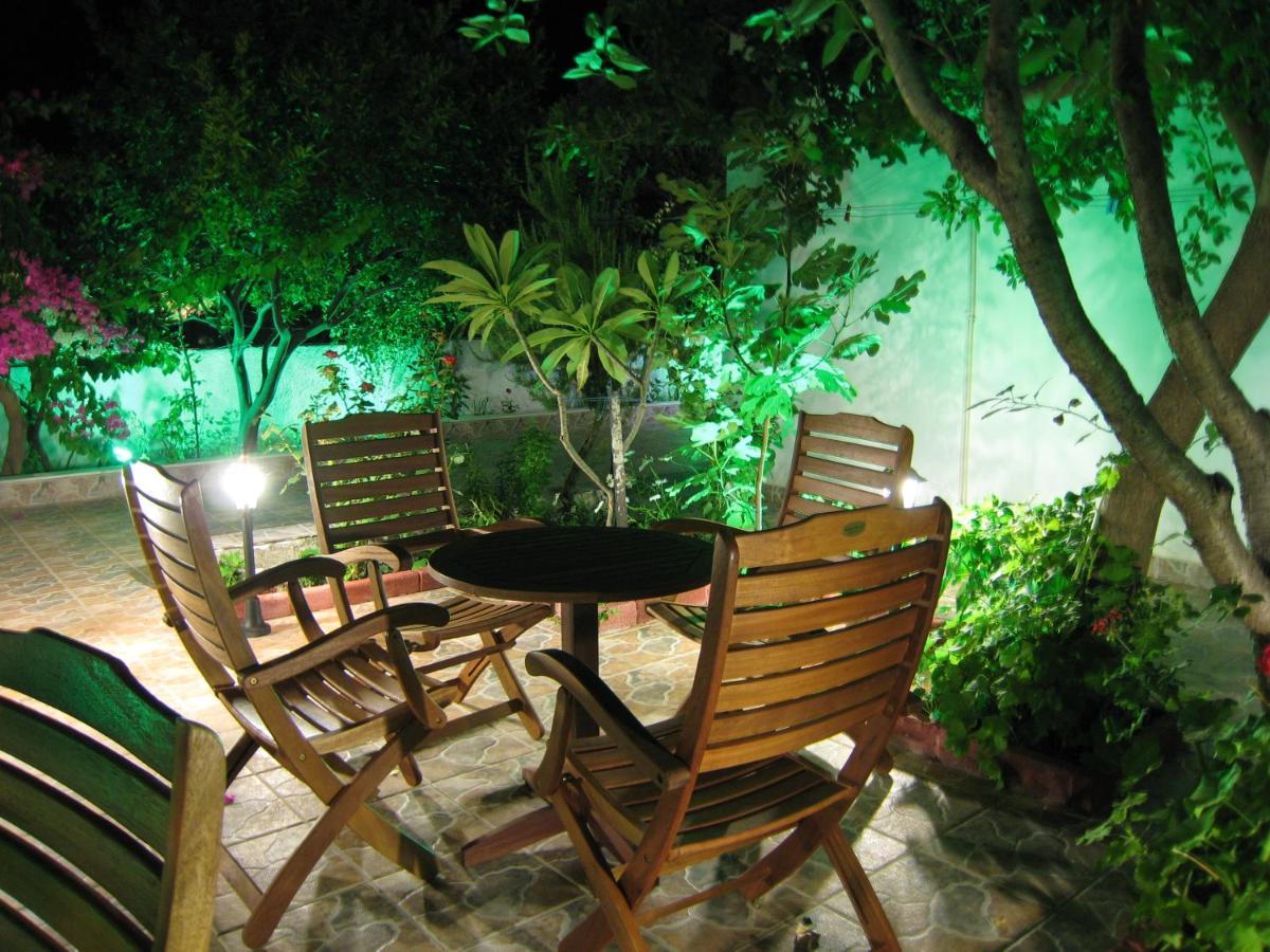 Aparthotel Eleftheria Lindian Ii *