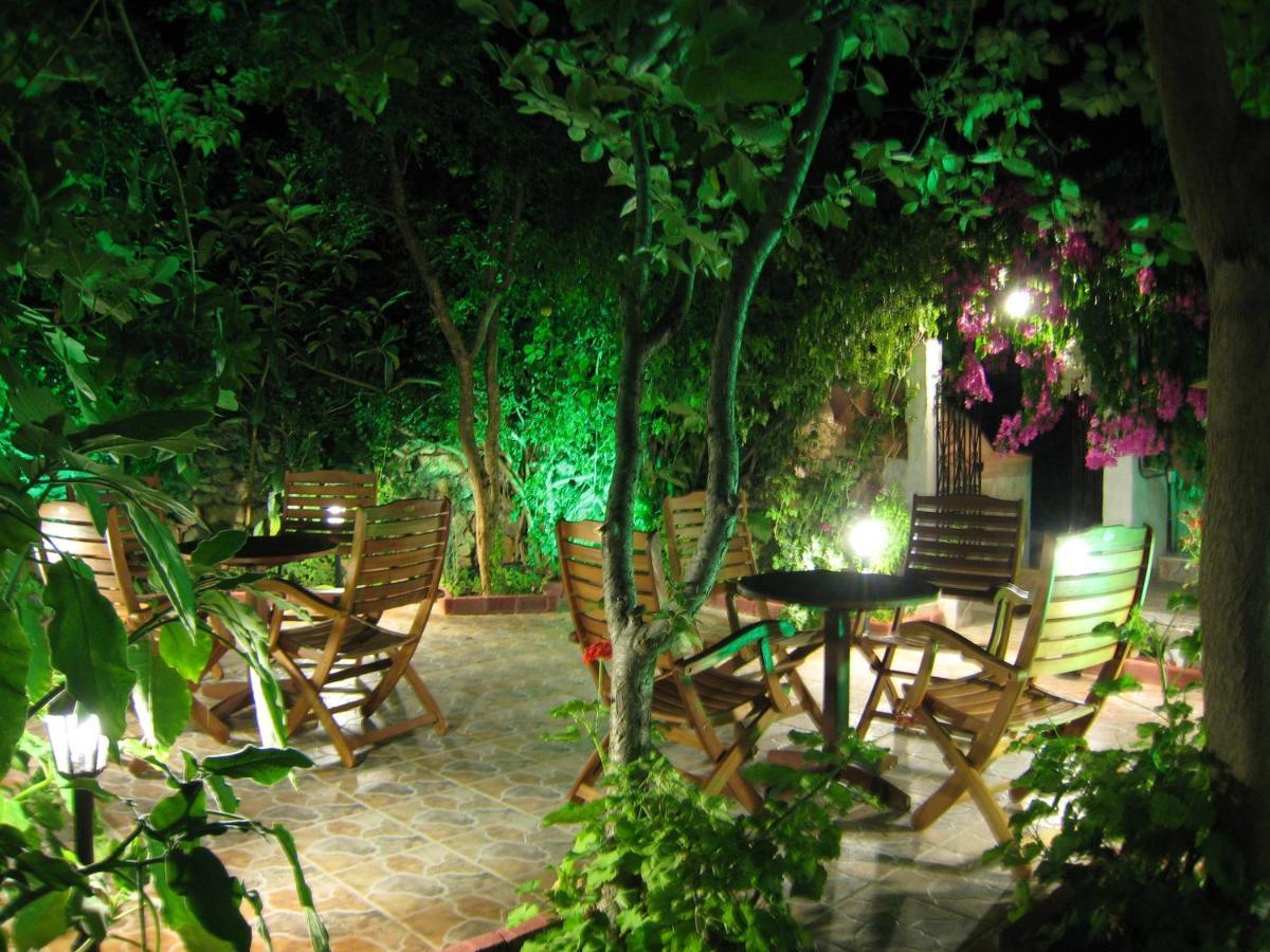 Aparthotel Eleftheria Lindian Ii *